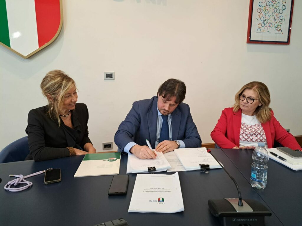 CONI. Rinnovo CCNL 2025-2027: siglata l'intesa. Più diritti, flessibilità e aumenti salariali 3 CONI. Rinnovo CCNL 2025-2027: siglata l'intesa. Più diritti, flessibilità e aumenti salariali | Cisl Fp | Funzione Pubblica